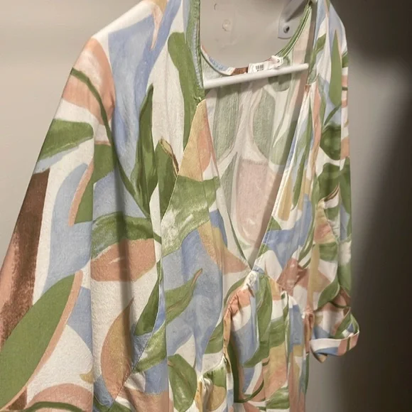 Girl and the Sun Dress - Picture 5 of 8